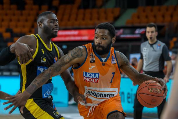 至场地条件 至场地条件